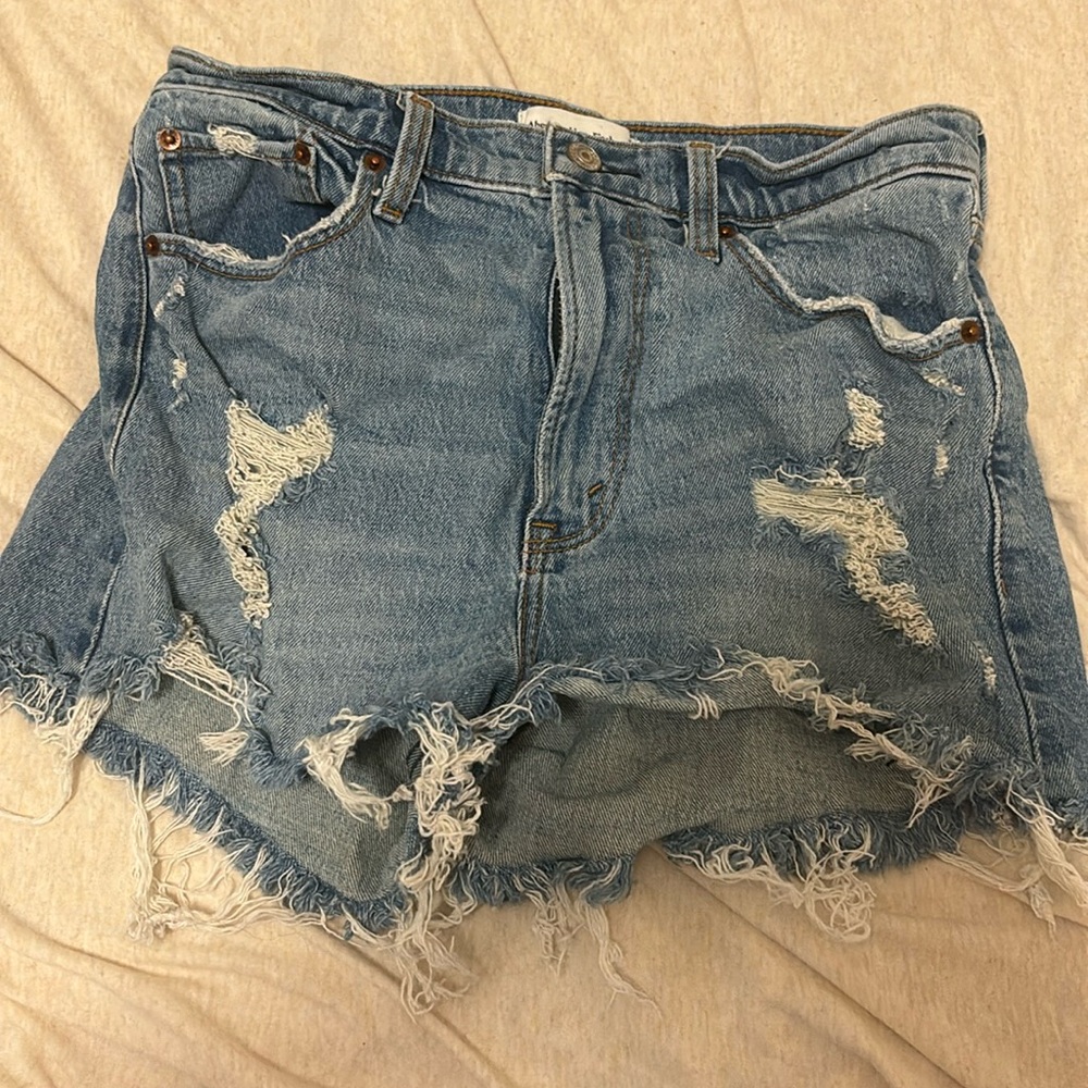 Abercrombie High Rise Mom Short